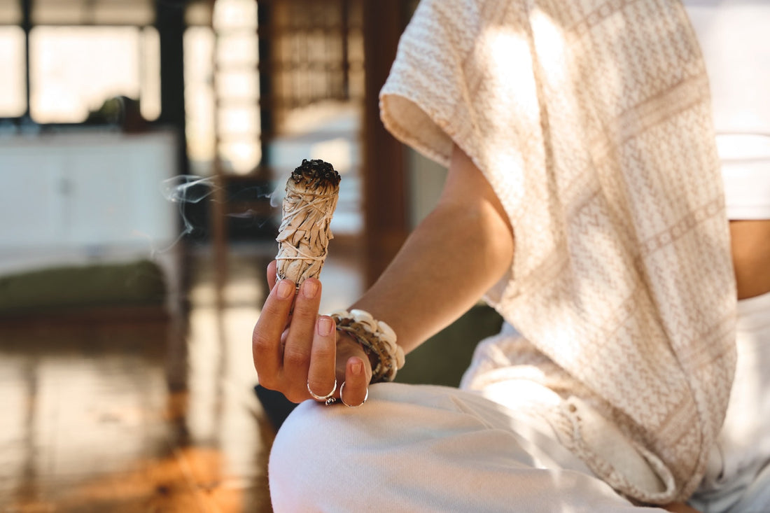 What Is Aromacology? How Scent Shapes Mood